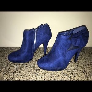 Blue suede shoes